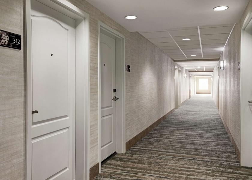 Mississippi New Albany Lobby