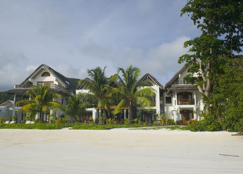 Praslin Island Breakfast area