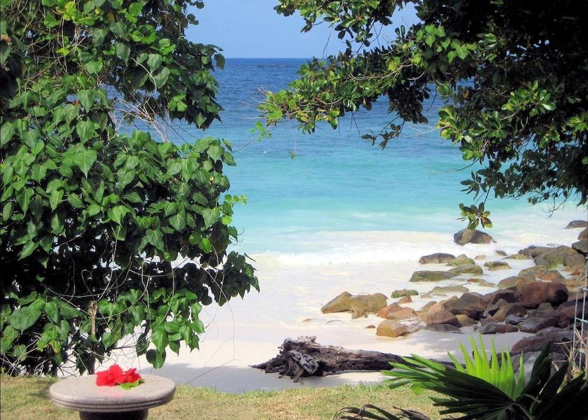 Baie Sainte Anne Praslin Island Beach