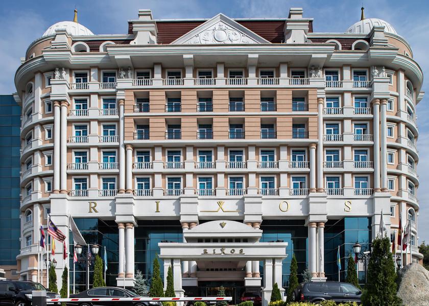  Almaty Hotel Exterior