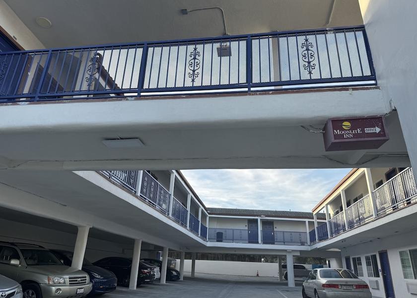California Redondo Beach Facade