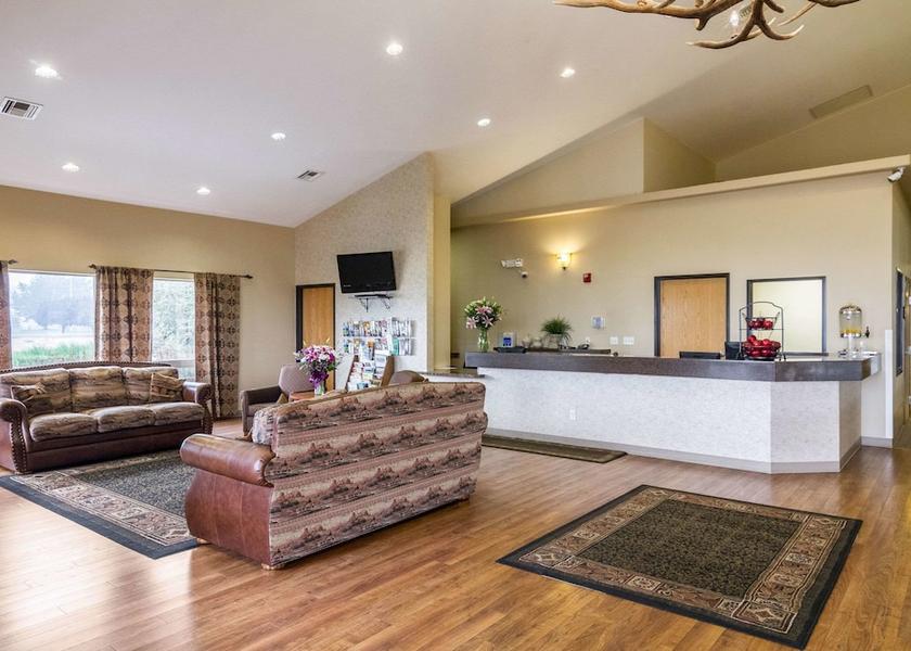 Washington Selah Lobby