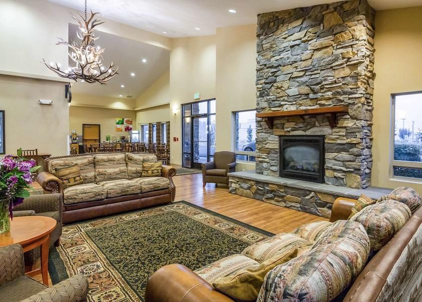 Washington Selah Lobby