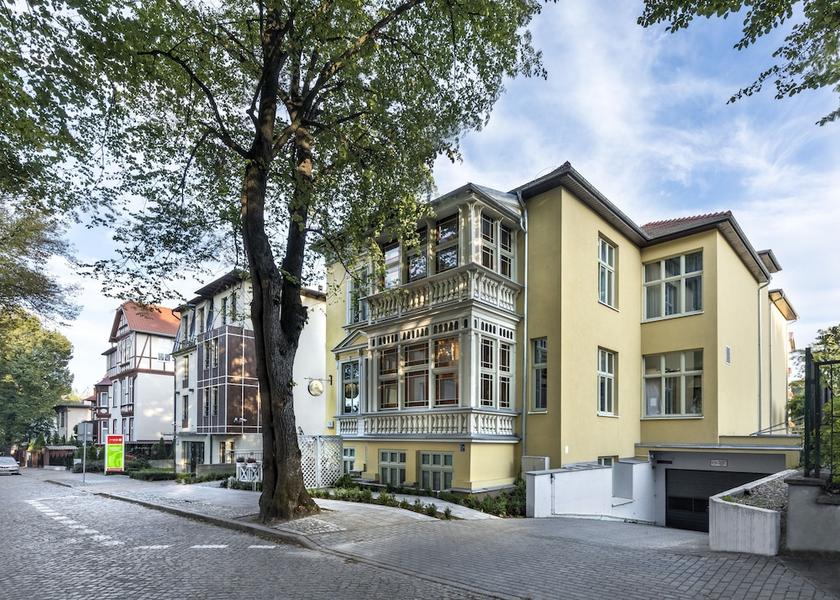 Pomeranian Voivodeship Gdańsk Front of property