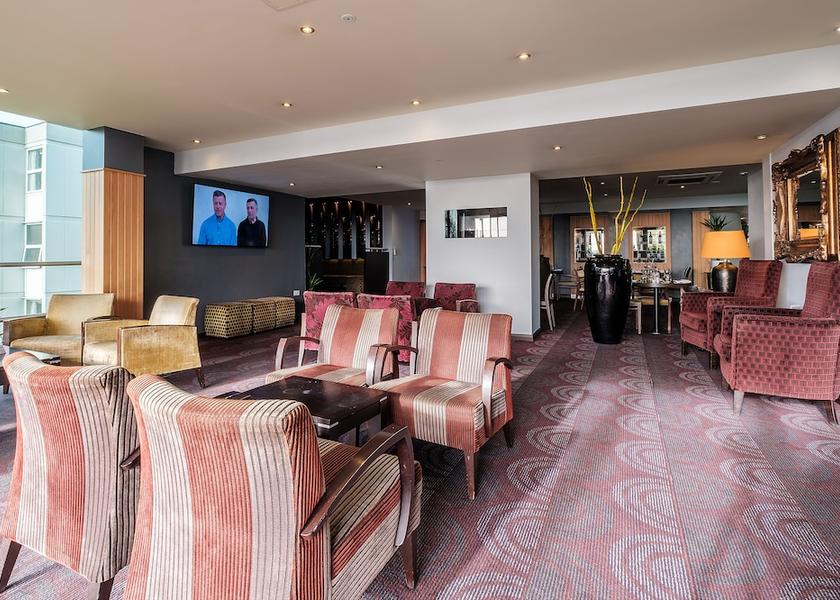 England North Ferriby Lounge