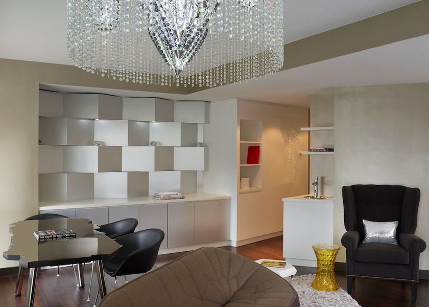 New York New York Living Area