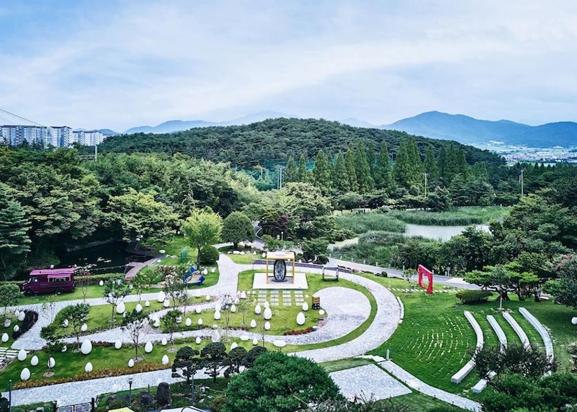 North Gyeongsang Gyeongju Garden