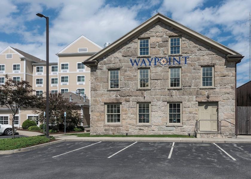 Massachusetts New Bedford Meeting Room