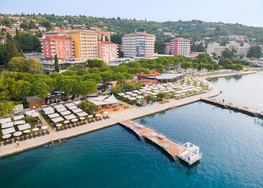  Piran Front of property