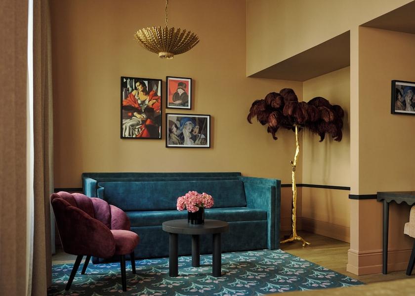 Oslo Room