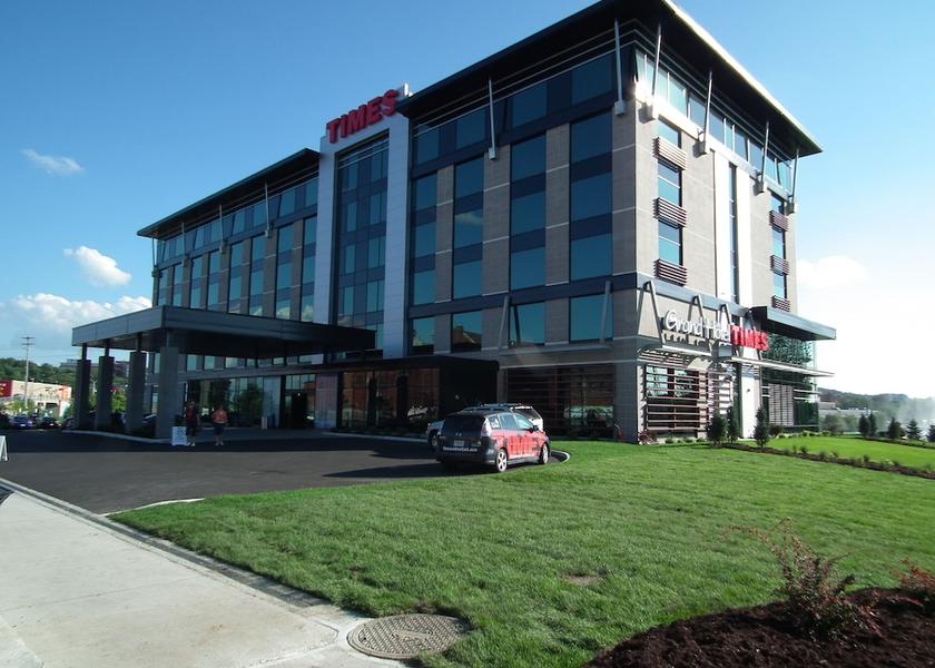 Quebec Sherbrooke Facade