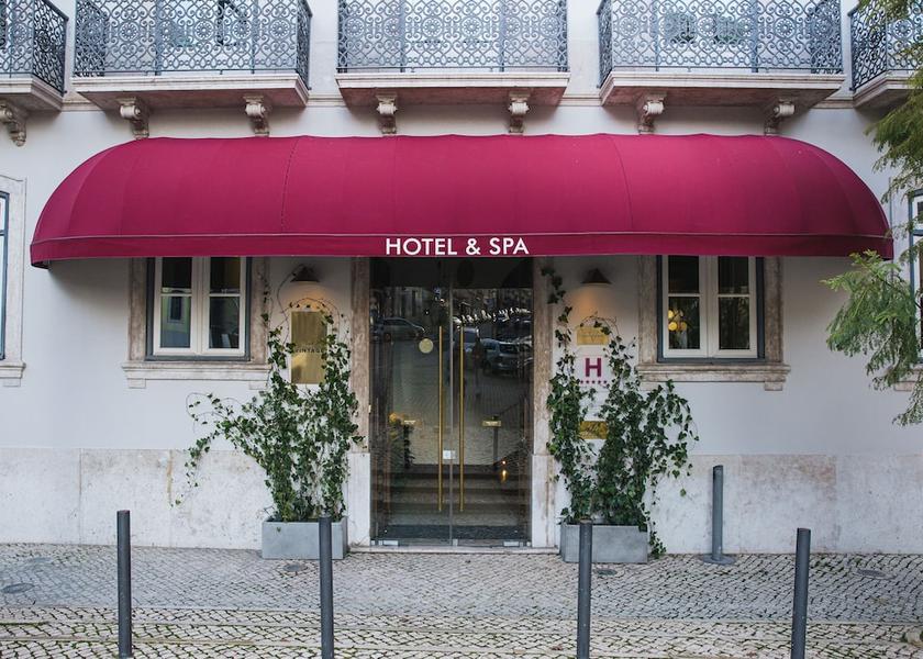  Lisbon Property entrance
