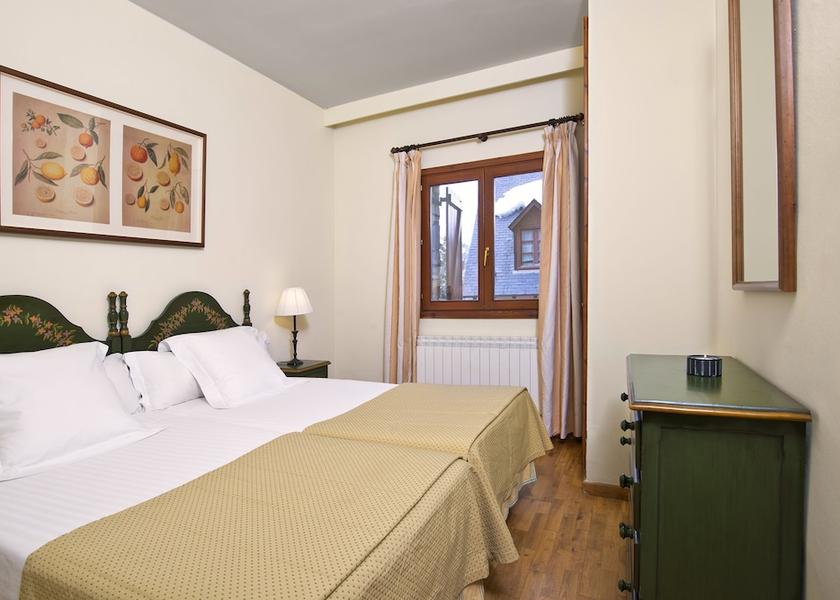 Catalonia Naut Aran Room