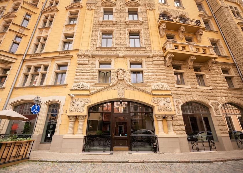  Riga Property entrance