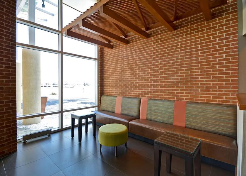 Illinois Warrenville Lobby