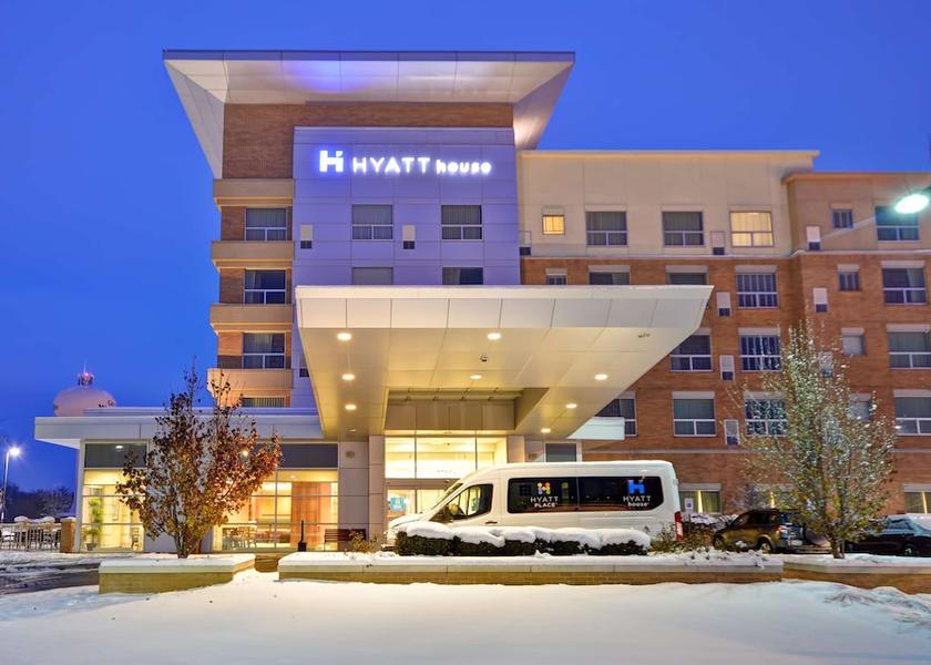 Illinois Warrenville Exterior