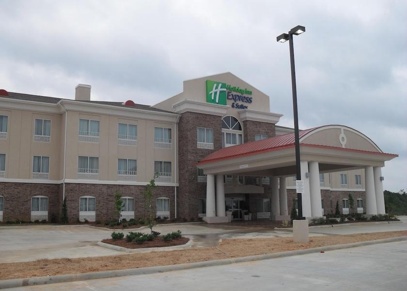 Mississippi Winona Facade