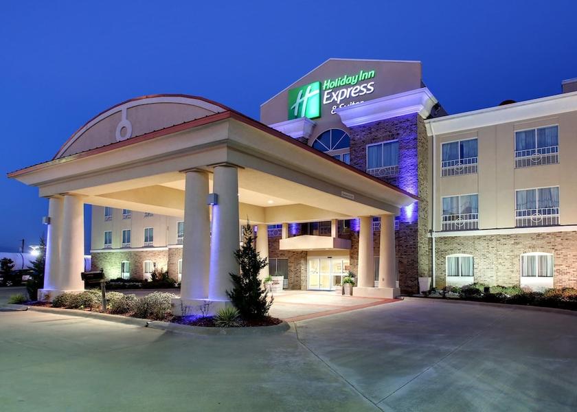 Mississippi Winona Exterior Detail