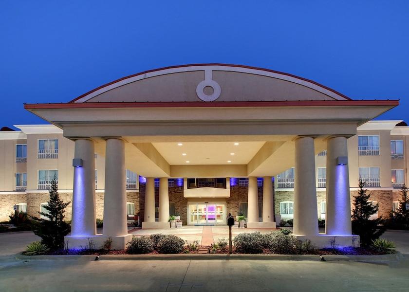 Mississippi Winona Exterior Detail