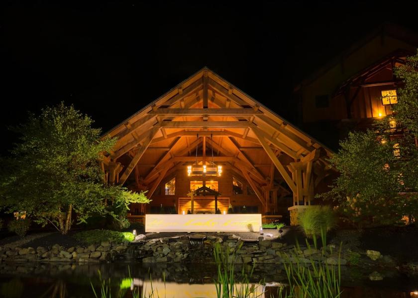 New York Cortland Facade