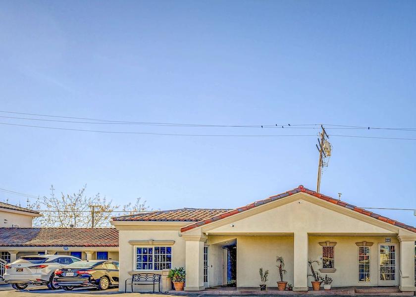 California Marysville Facade