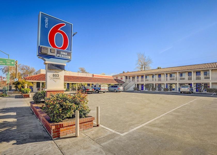 California Marysville Facade