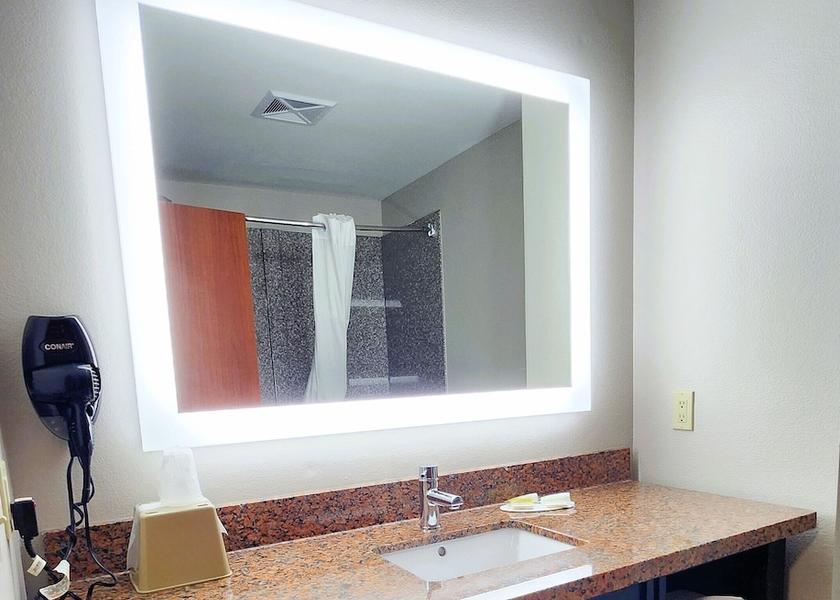 Arkansas Russellville Bathroom