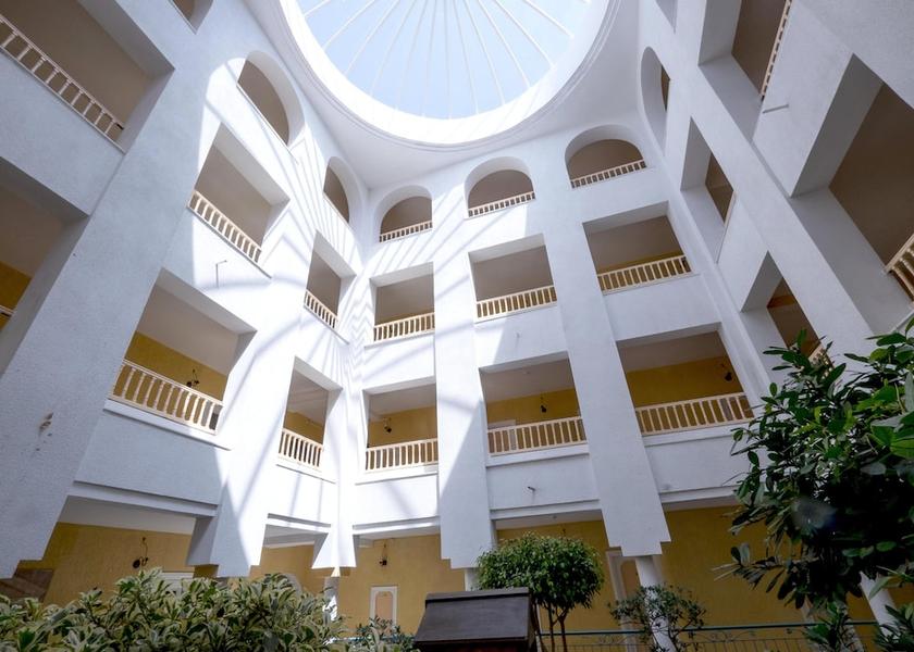  Monastir Interior Entrance