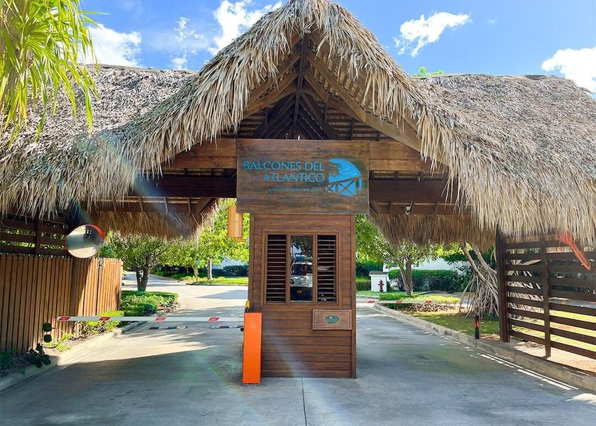 Samaná Las Terrenas Property entrance