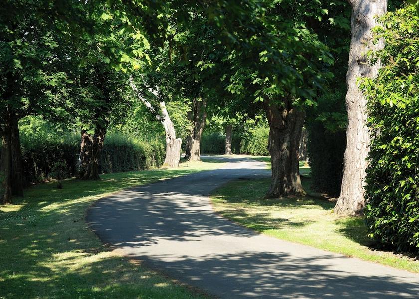 England Horley Entrance