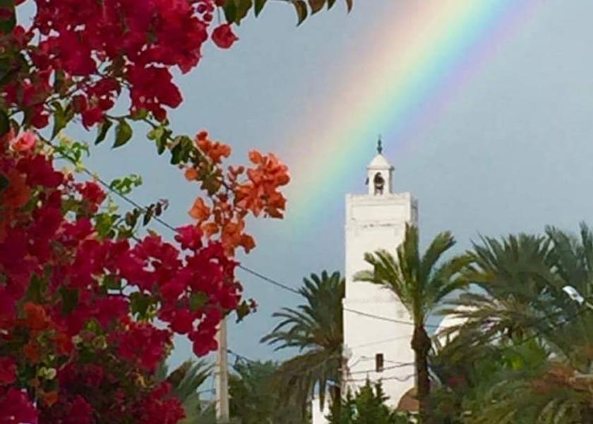  Midoun Exterior Detail