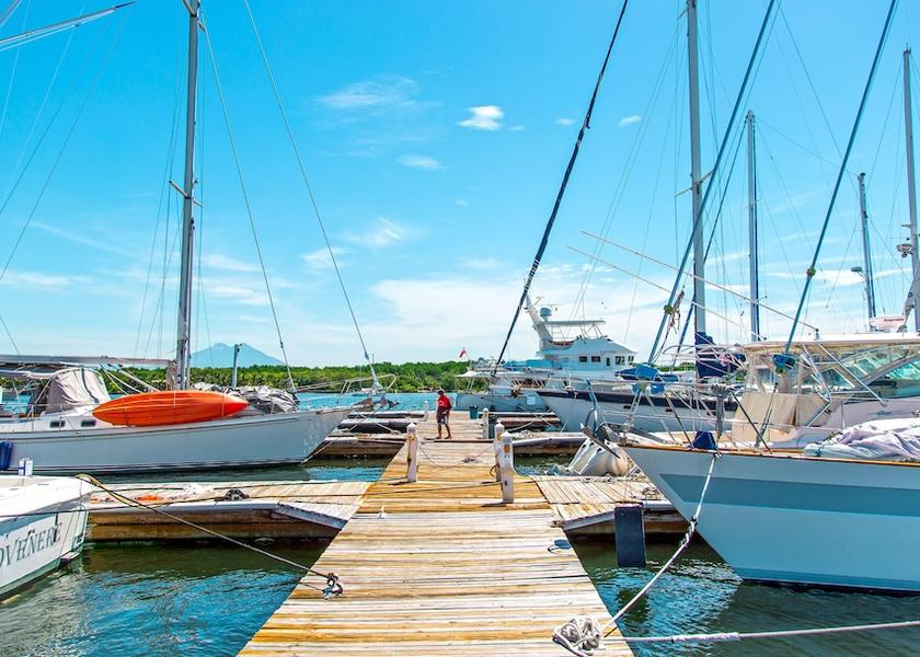 San Salvador (department) La Herradura Sports Bar