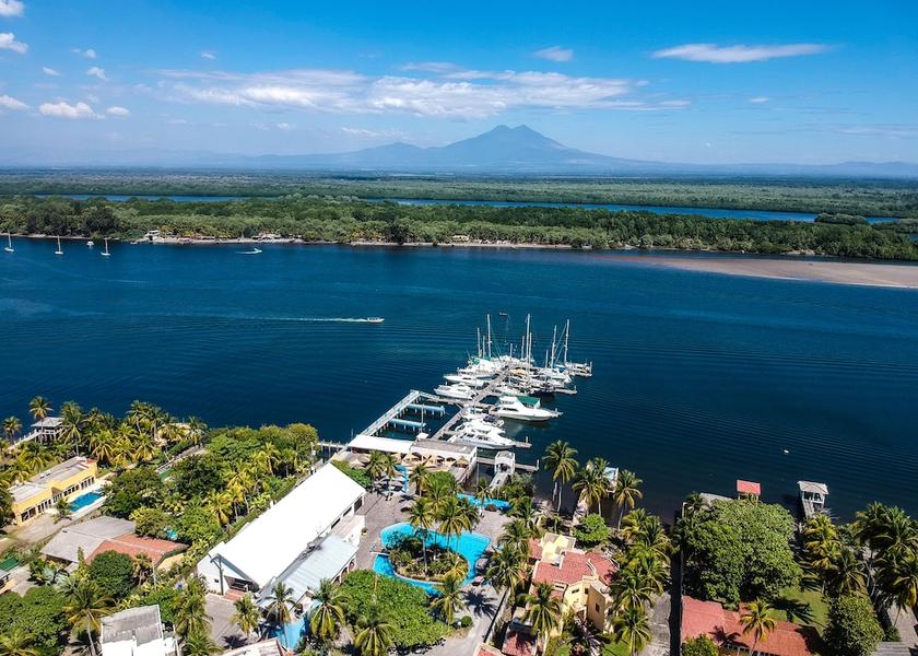 San Salvador (department) La Herradura Marina