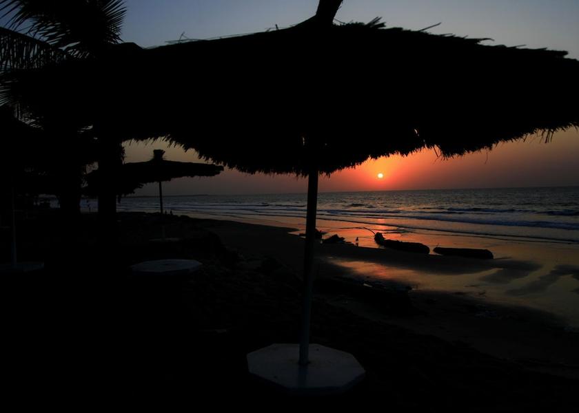  Serrekunda Beach