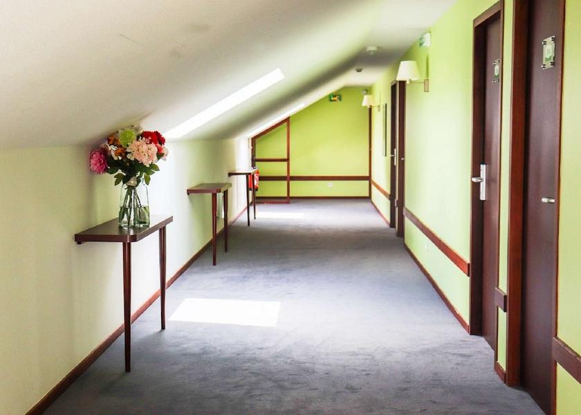 Auvergne-Rhone-Alpes Roanne Room