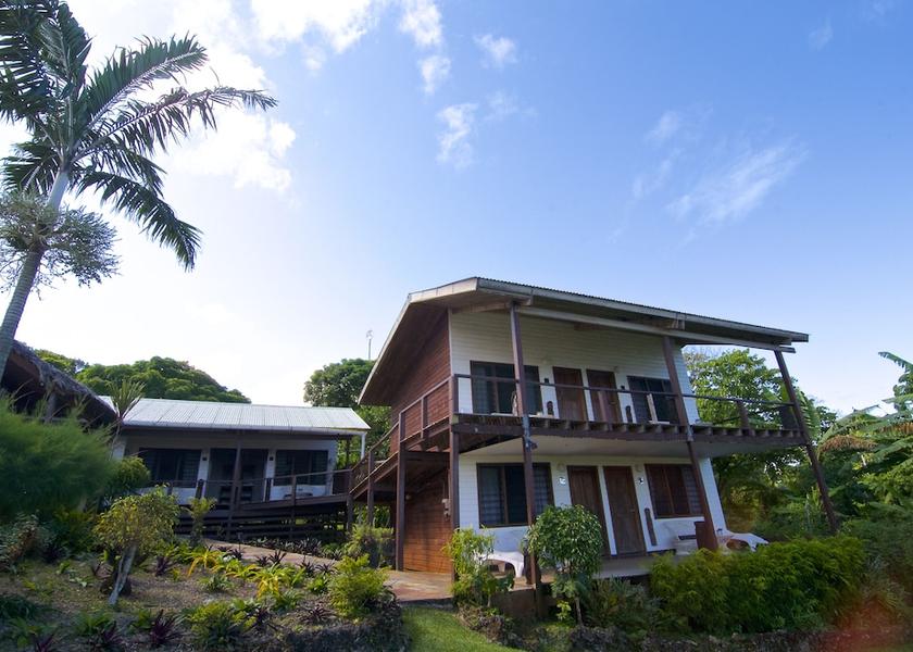  Luganville Exterior Detail