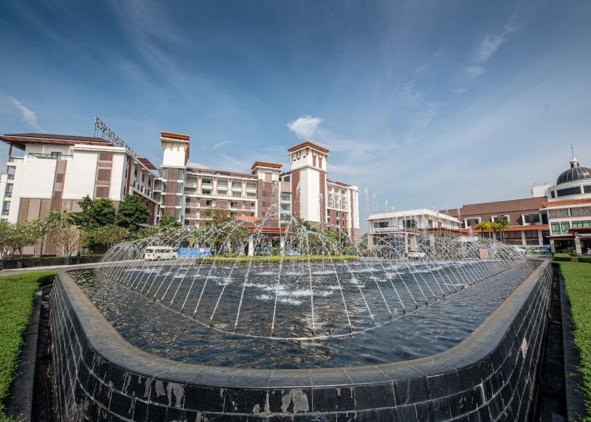 Bangkok Bang Phli Facade