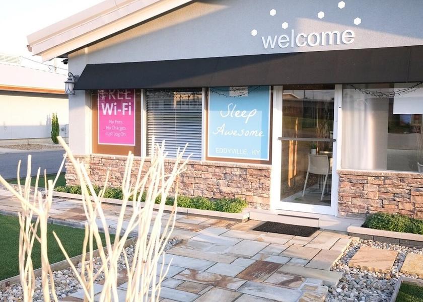 Kentucky Eddyville Exterior Detail