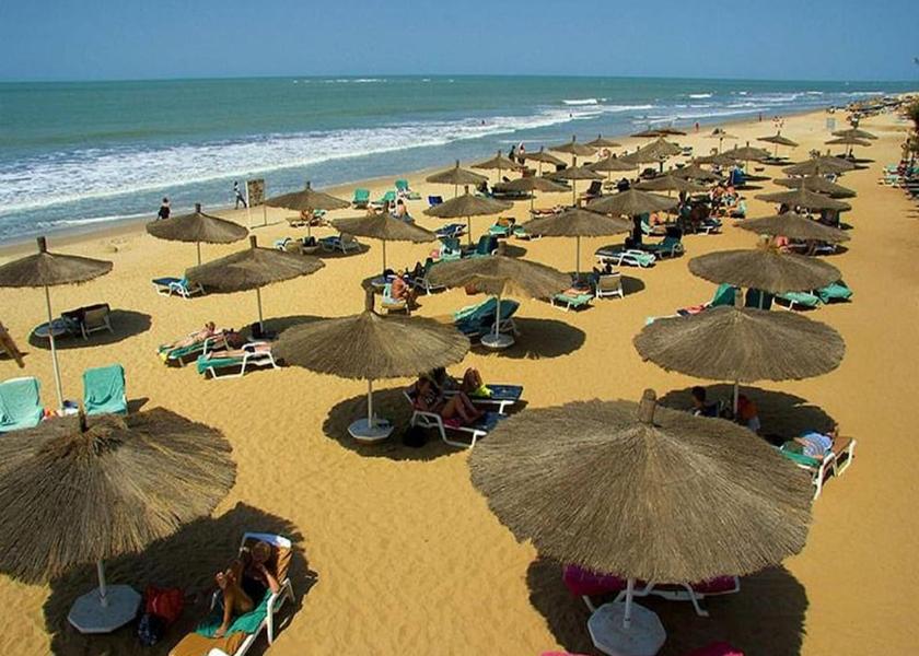  Serrekunda Beach