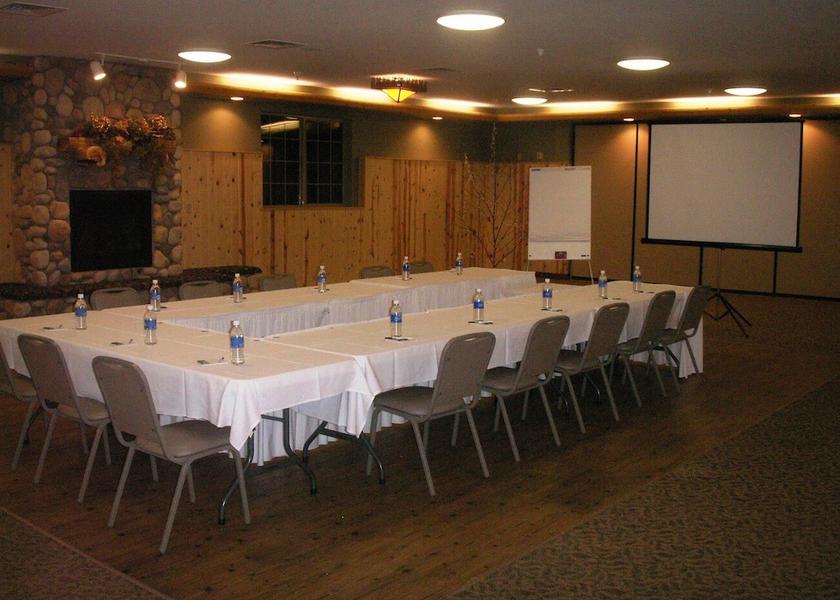 Minnesota Crosslake Meeting Room