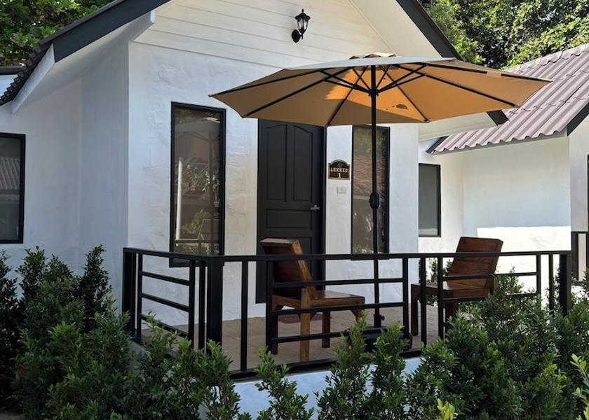 Surat Thani Koh Phangan Facade