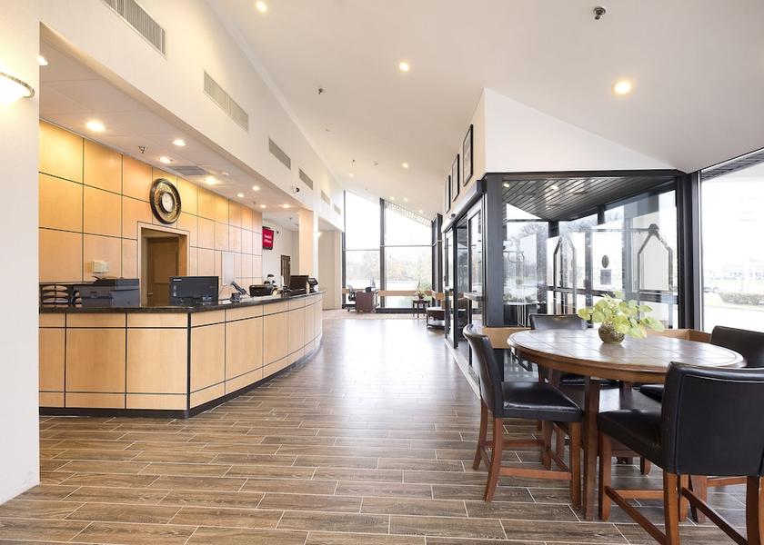 New Jersey Mount Holly Lobby