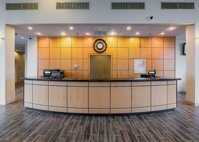 New Jersey Mount Holly Lobby