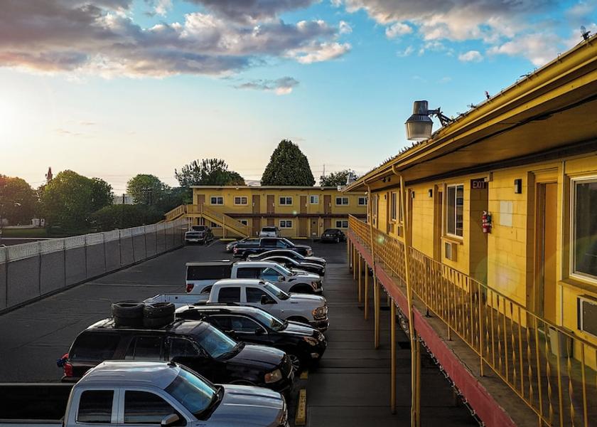 Washington Sunnyside Facade