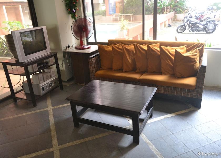 Central Visayas Lapu-Lapu Interior Entrance