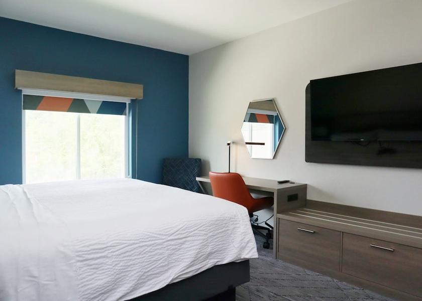 Louisiana Zachary Room