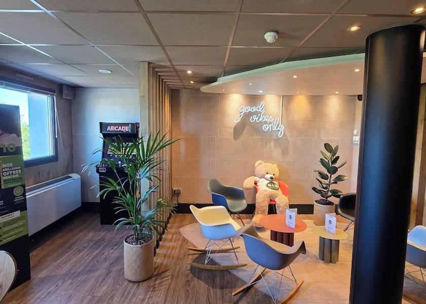 Île-de-France Le Chesnay-Rocquencourt Reception