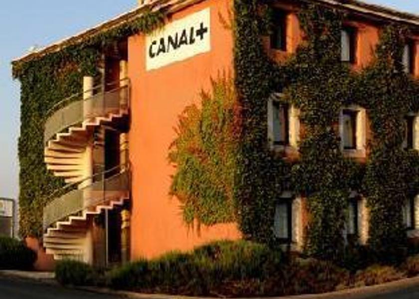 Nouvelle-Aquitaine Aytre Hotel Exterior