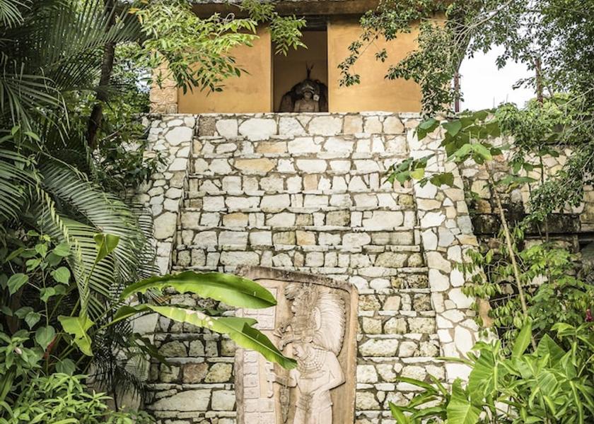 Chiapas Palenque Exterior