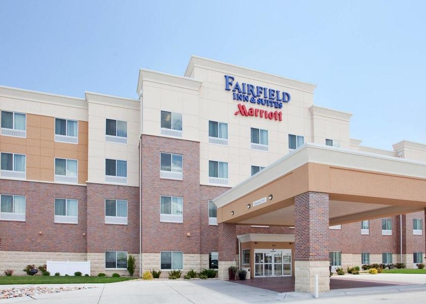 Nebraska Grand Island Hotel Exterior